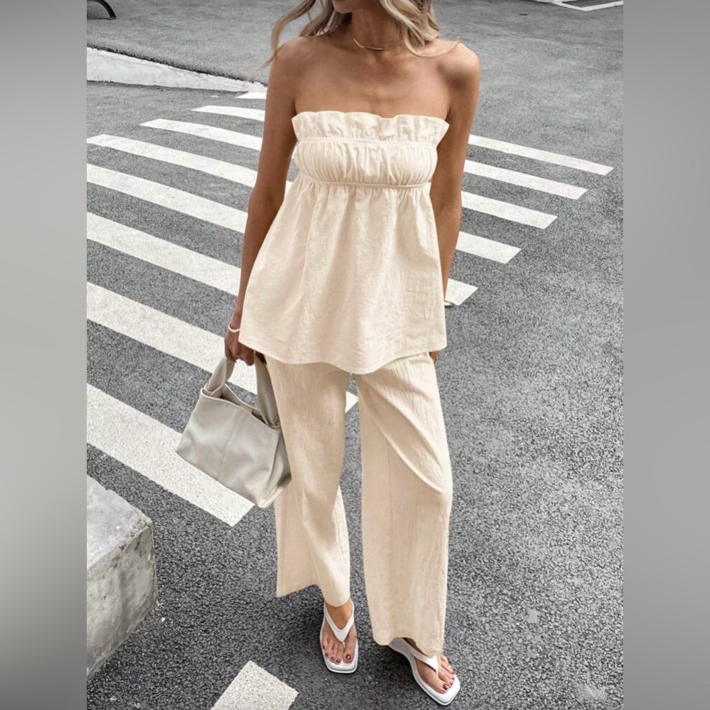 Daisy Cream Set with Flowy High-Waisted Design